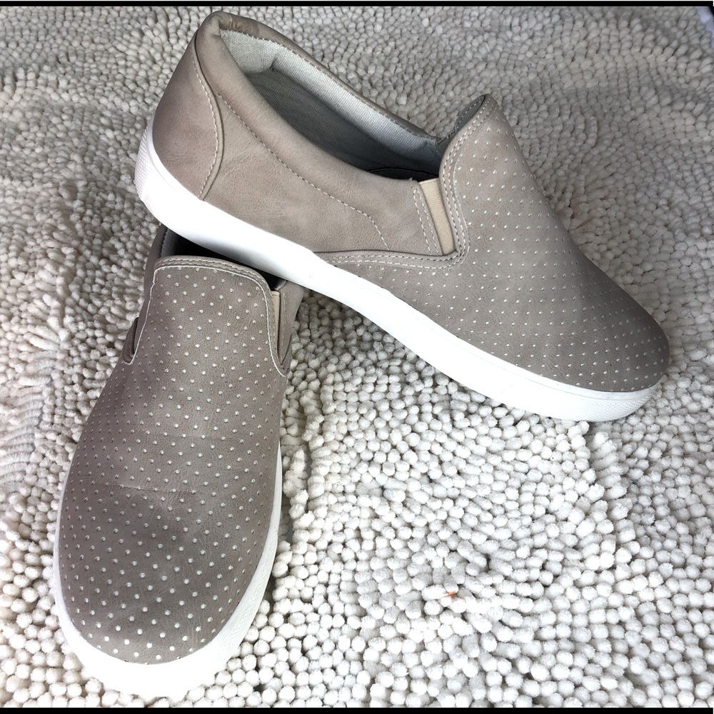 NEW Womens SEVEN7 Taupe Gemini Loafer Shoes Size11